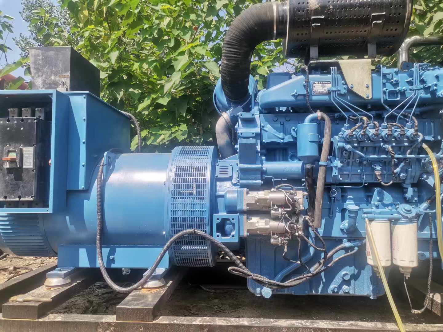 东辽详细说明降低 800kW 柴油发电机输出电流波动的方法