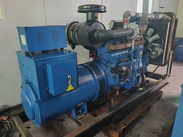 东辽100kW柴油发电机组使用多级机油有哪些优缺点？